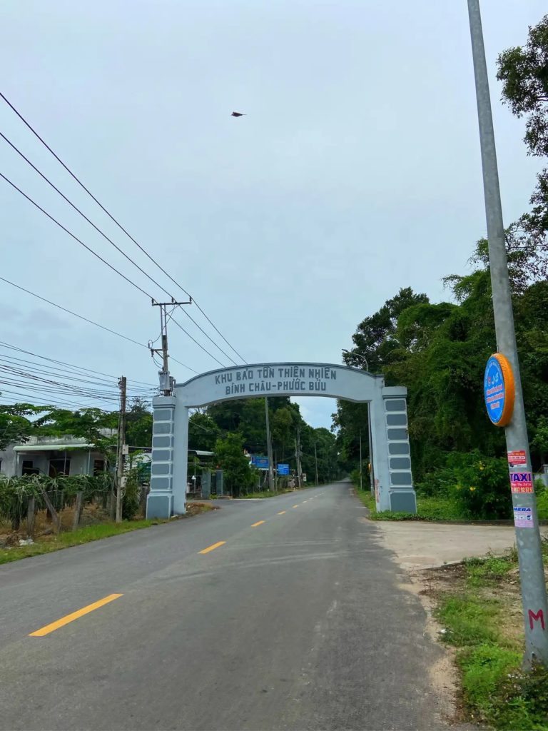 Tắm rừng xanh Phước Bửu