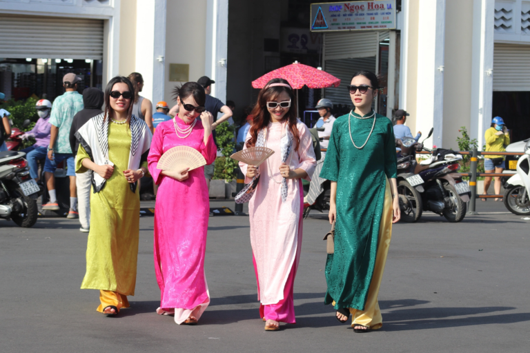 Khám Phá Địa Điểm Chụp Ảnh Tết Đẹp Ở Sài Gòn Năm 2024