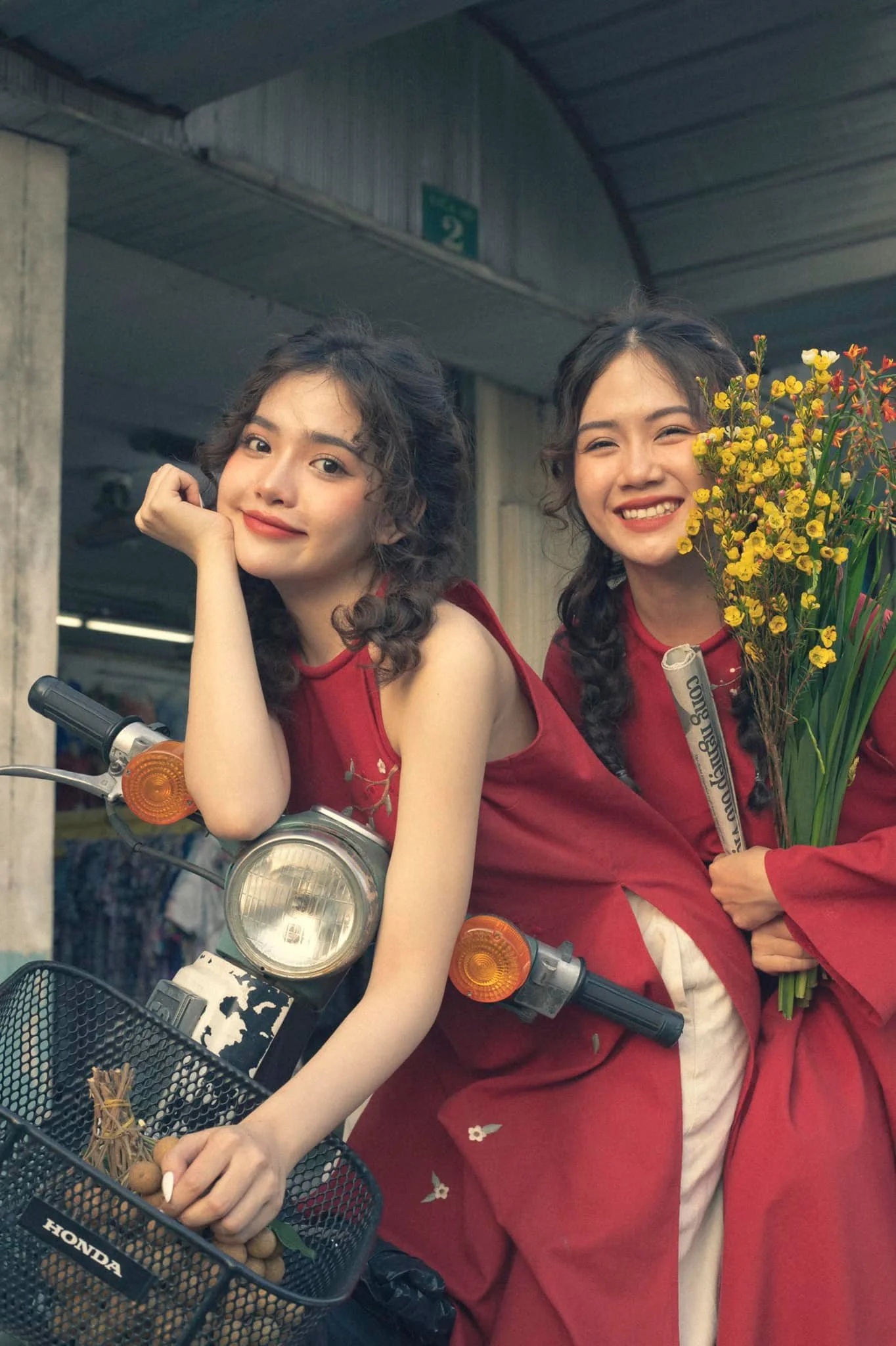 Chụp hình tết chợ Bến Thành